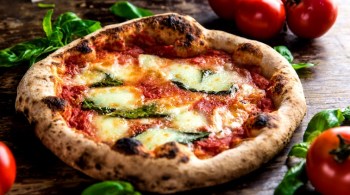 Confira nosso roteiro gastronômico por pizzarias paulistanas, que criaram receitas ou descontos especiais para celebrar a data.