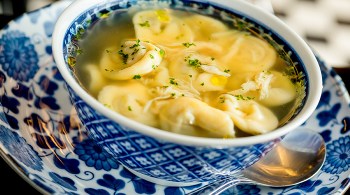 O frio chegou e nada melhor que uma saborosa sopa para aguentar as baixas temperaturas. Confira onde tomar deliciosas sopas em São Paulo