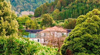 Confira quais restaurantes são imperdíveis no Arquipélago dos Açores e dica do melhor hotel da região