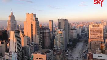 Já se imaginou andando sobre a cidade de São Paulo? Essa é uma das sensações que o Sampa Sky promete oferecer a seus visitantes