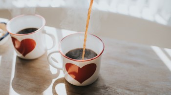 "Café não costuma faiá”: histórias, mitos e curiosidades sobre a segunda bebida mais consumida no mundo