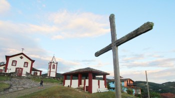 Além da parada obrigatória no Parque Estadual do Ibitipoca, pequena vila reúne atrações modestas e pontos gastronômicos de dar água na boca