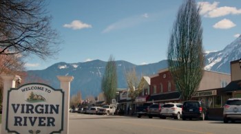 Produção da Netflix se passa na Califórnia, nos Estados Unidos, mas é filmada nos arredores de Vancouver, no Canadá