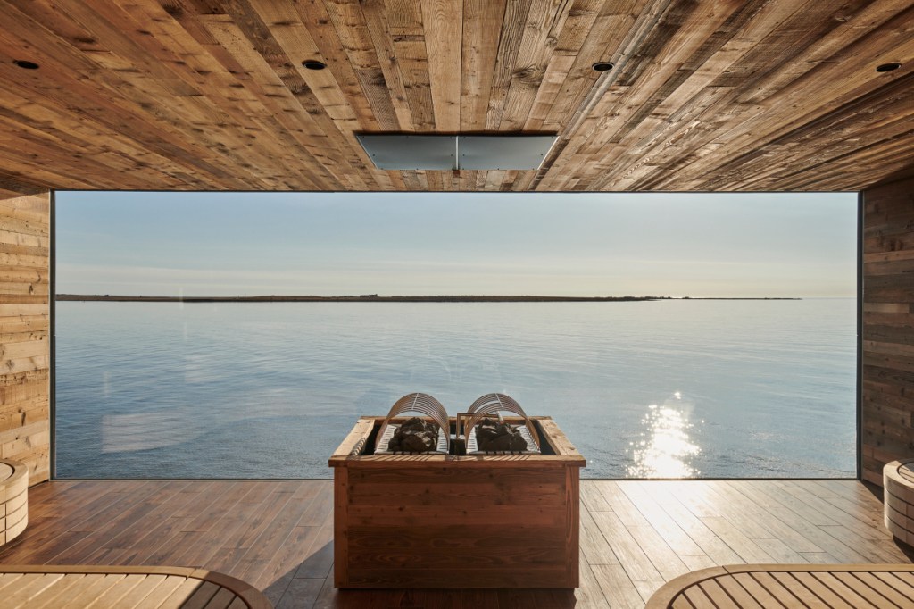 sauna spa sky lagoon