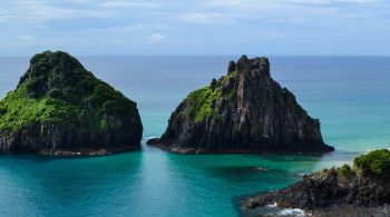 Território pernambucano lidera ranking das melhores ilhas nas Américas Central e do Sul; Brasil também aparece entre os melhores países para viajar no Readers' Choice Awards 2022