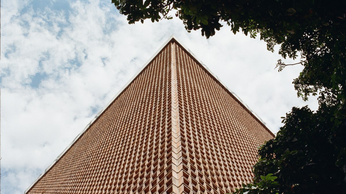 Parte da fachada do Mercado Novo de Belo Horizonte, que tem virado um point alternativo e turístico na cidade