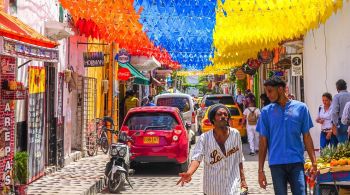 Local mais turístico da Colômbia, cidade tem bairro contra a gentrificação, ilha caribeña anti-covid e vai além do clichê café e Pablo Escobar
