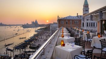 Histórico Hotel Danieli passará por uma cuidadosa reforma prevista para acabar apenas em 2025, quando então passará a se chamar Hotel Danieli, Venezia, A Four Seasons Hotel
