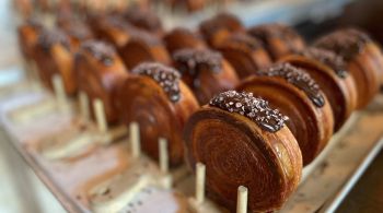 O nome do doce é suprême e tem provocado longas filas do lado de fora do Lafayette Grand Café & Bakery desde seu lançamento, em abril
