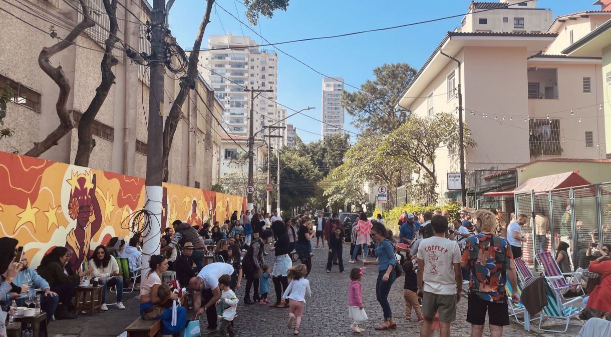 Sede261: ambiente descontraído em Pinheiros e ótimos vinhos em taça