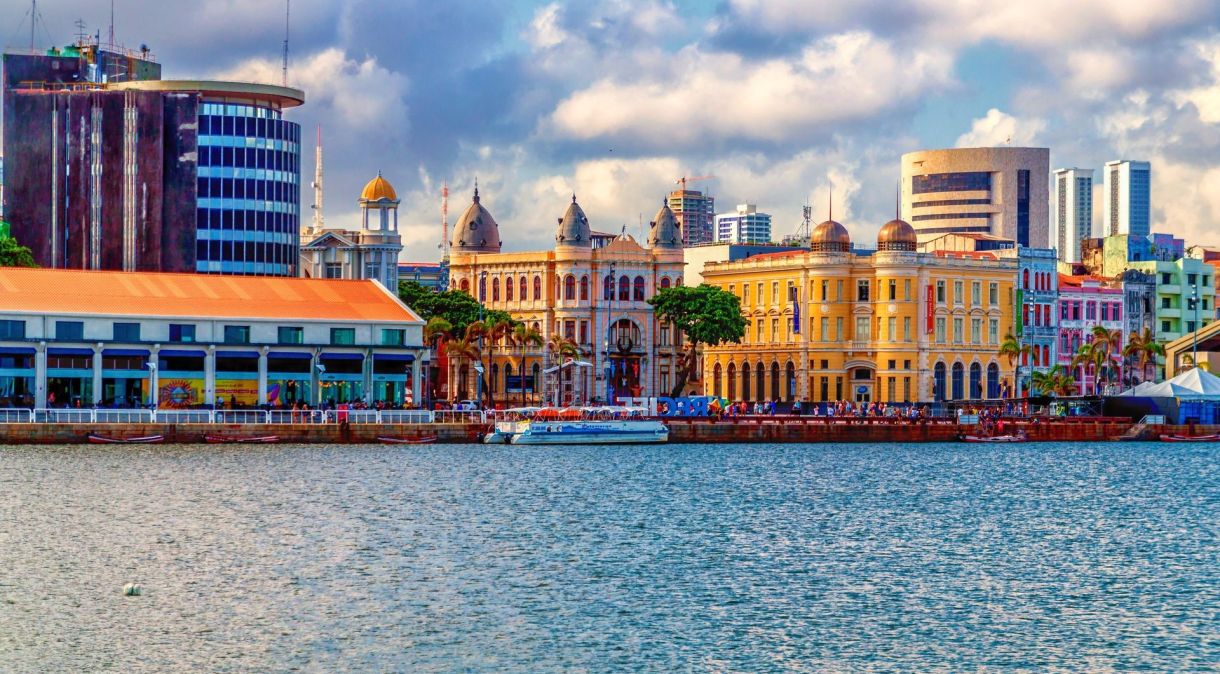 Recife está entre as cidades mais buscadas entre brasileiros para viajar em 2023