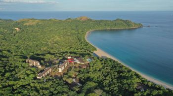 Fora do óbvio, Playa Conchal e Tamarindo, regiões da propriedade, são paraíso para amantes da natureza, sendo oportunidade para conhecer uma das áreas recônditas da América Central 
