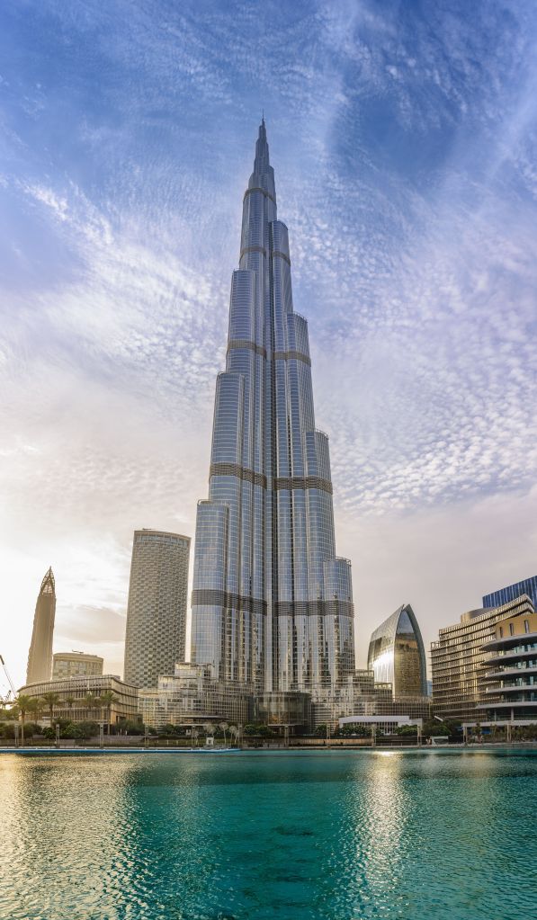 Burj Khalifa é o mais alto prédio do mundo