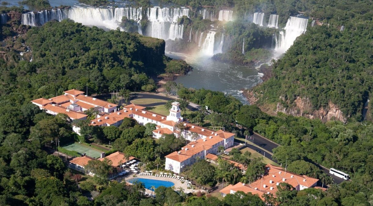 Hotel das Cataratas, do Grupo Belmond, está situado dentro do Parque Nacional do Iguaçu, em Foz do Iguaçu, no Paraná