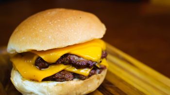 Com três casas em São Paulo, chef peruano quer conquistar mais paladares na cidade e lança delivery de hambúrgueres com valor a partir de R$ 26 