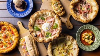 Com prêmio internacional de melhor pizzaria do Brasil, A Pizza da Mooca celebra 12 anos com menu especial que relembra os grandes sucessos da casa ao longo dessa trajetória 