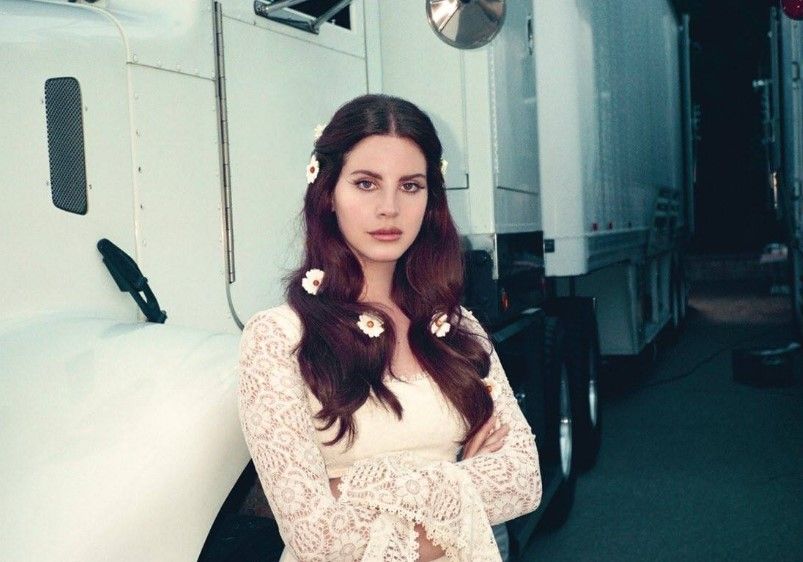 Lana Del Rey canta em São Paulo neste sábado (3)