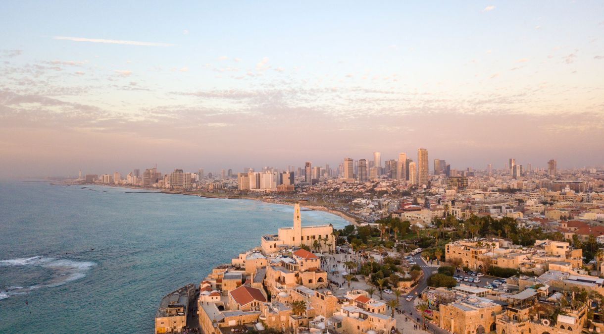 Jovem e moderna, Tel Aviv tem cenário gastronômico badalado e atividades diversas