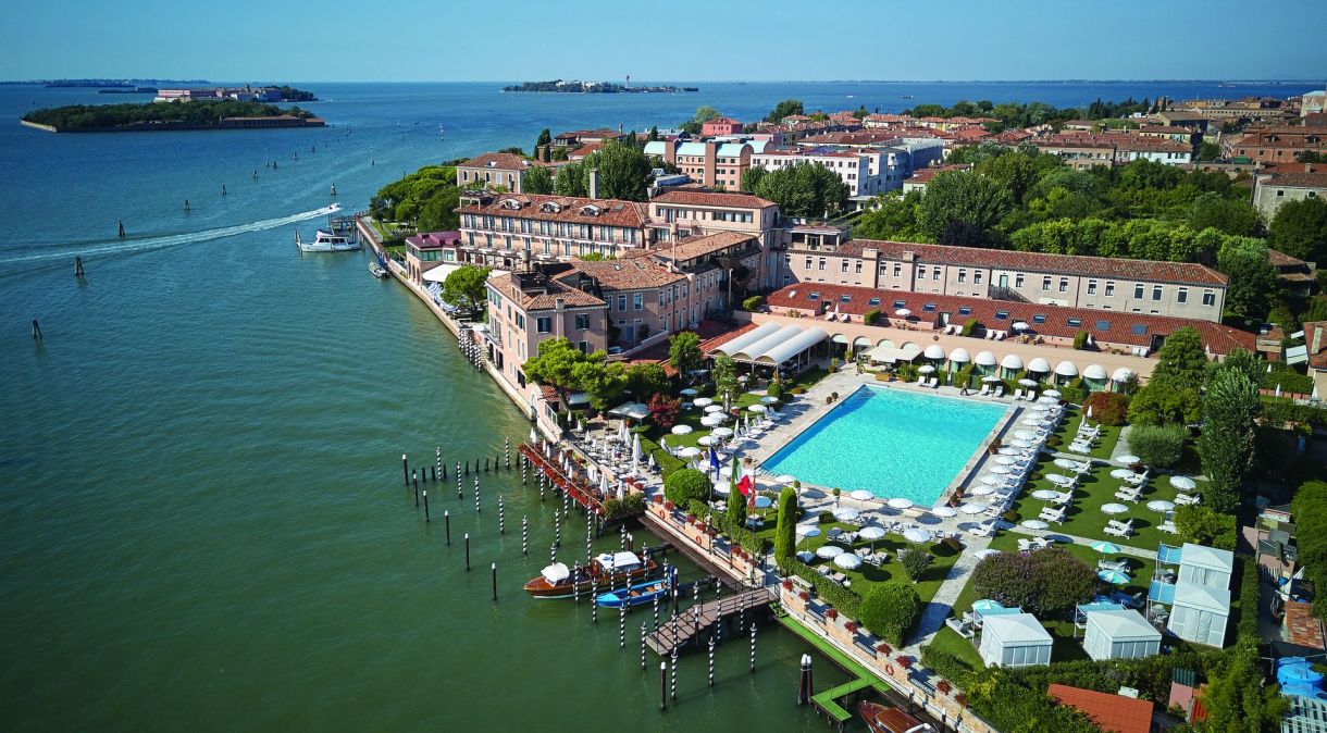 Vista aérea do Cipriani, a Belmond Hotel, em Veneza, lendário hotel na cidade italiana com três chaves Michelin