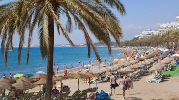 Marbella tem clima ameno o ano todo, fica próxima à África, disponibilizando aos turistas outros valores, culturas, sabores com preços que agradam a todos os bolsos