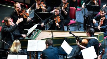 Na capital paulista, orquestra traz bandolinista israelense como convidado em apresentação em prol da TUCCA, associação para o tratamento de crianças e adolescentes com câncer