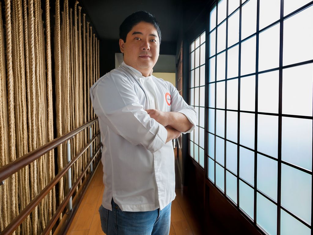 Chef Mitshuaru Tsumura, nome à frente do Maido