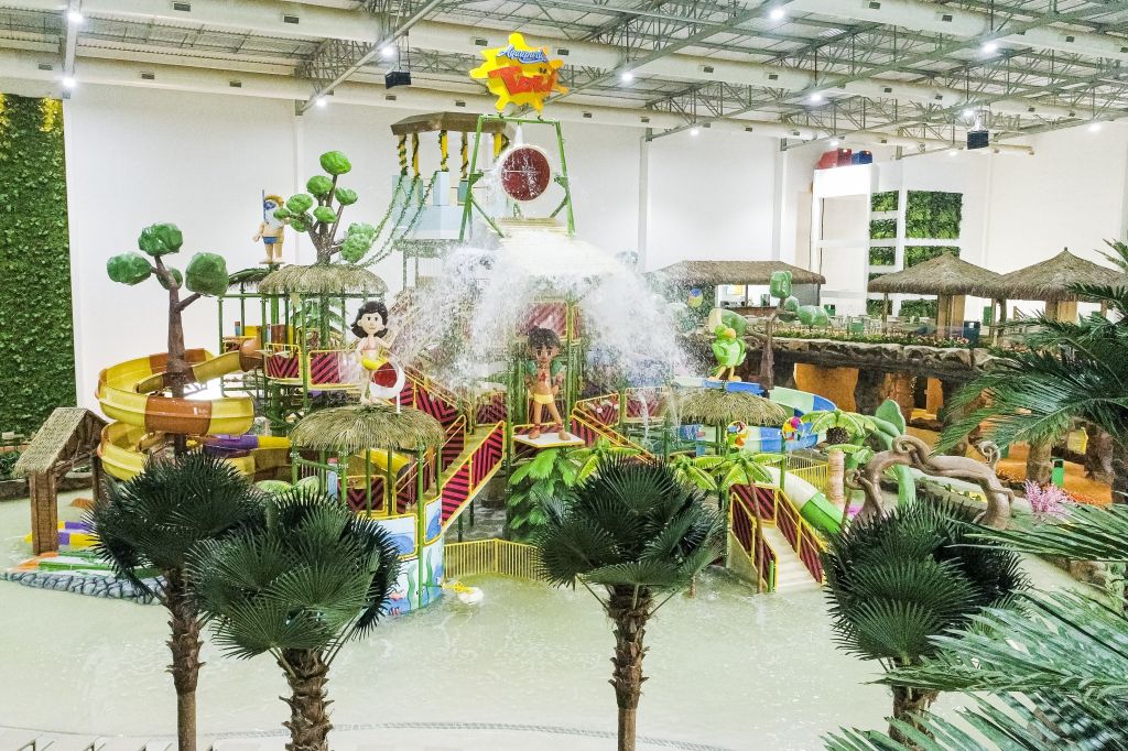 Parque aquático indoor do Tauá Resort em Atibaia