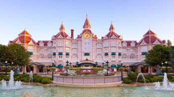 Com 487 acomodações, Disneyland Hotel tem suítes temáticas de princesas, encontro com personagens e vistas para o Castelo da Bela Adormecida