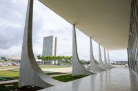 A importância de Oscar Niemeyer para Brasília e 5 pontos para visitar na capital