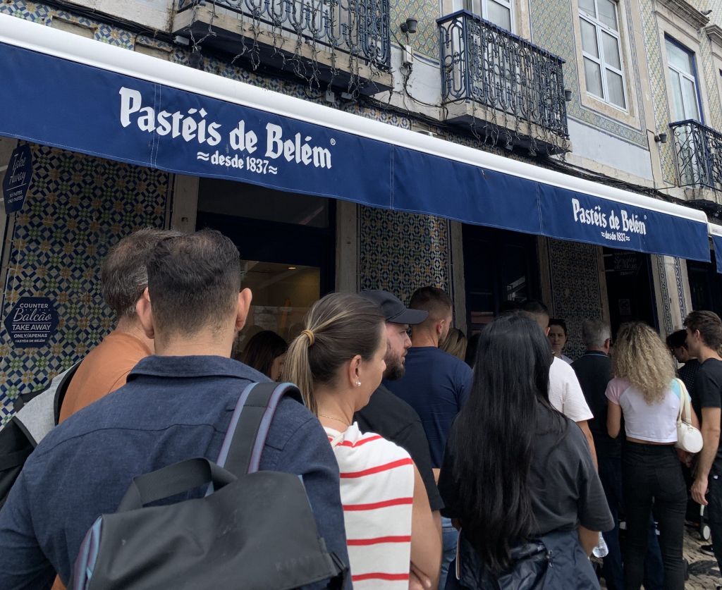 Fachada da loja Pastéis de Belém, em Lisboa