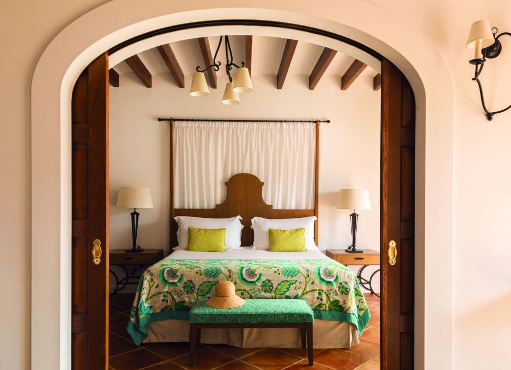 Detalhes de um dos quartos do hotel La Residencia, a Belmond Hotel, na ilha espanhola de Maiorca