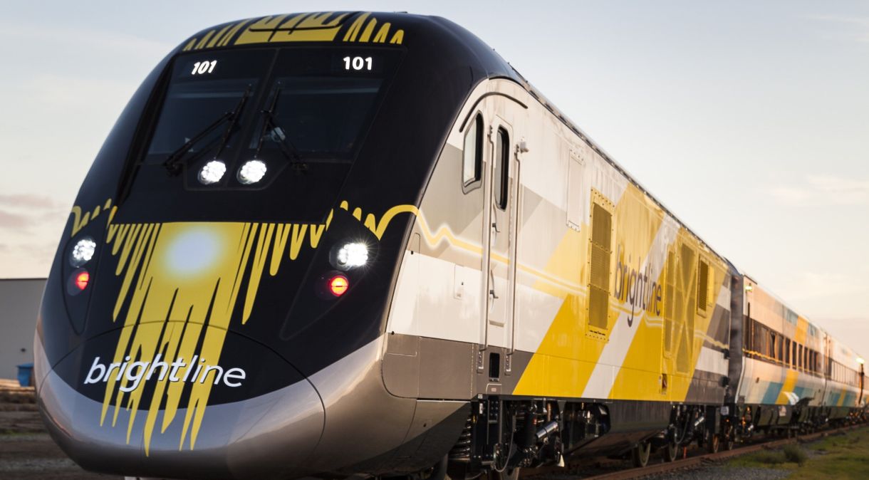 Brightline já opera linha de trem que liga o sul ao centro da Flórida, na costa leste dos Estados Unidos