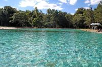 Brasília tem parque com piscinas de água mineral a 10 km do centro