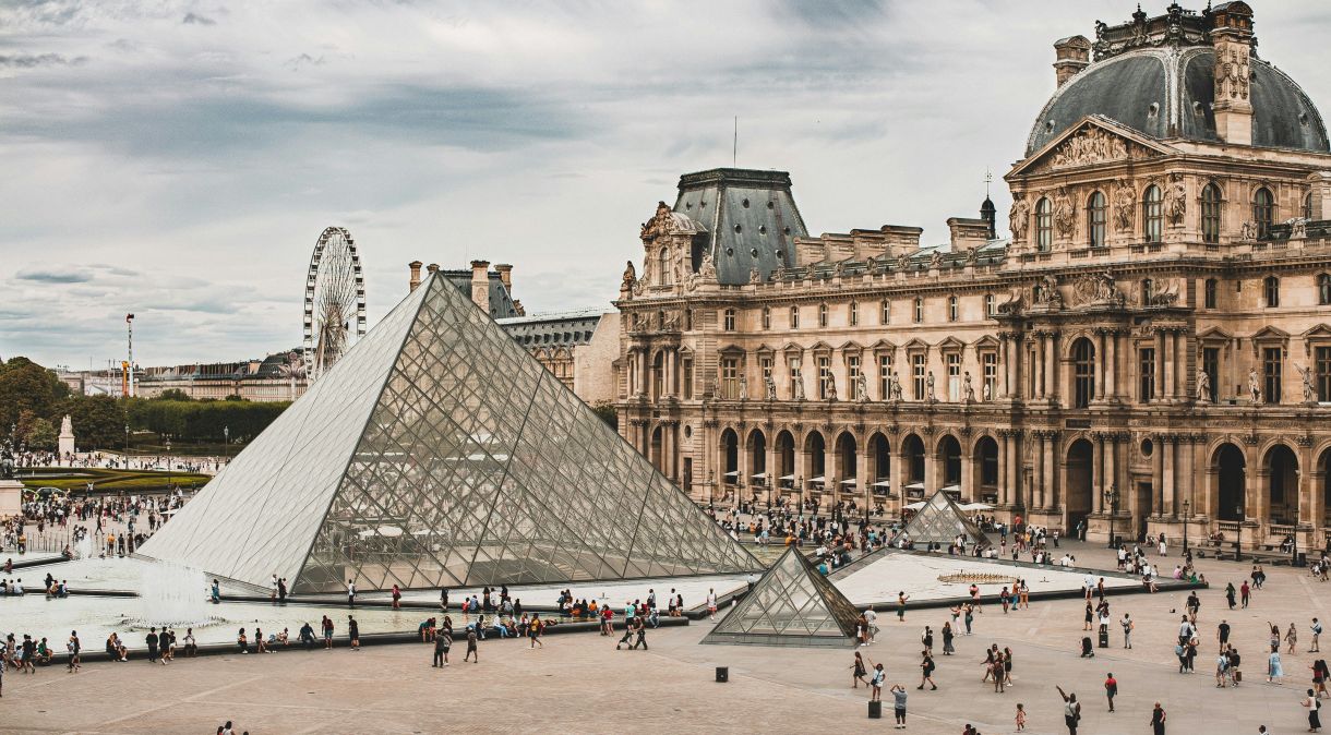 Engana-se quem pensa que Paris não tem programas para crianças; brasileira oferece roteiro especial aos pequenos por emblemáticos museus da cidade, incluindo o Louvre