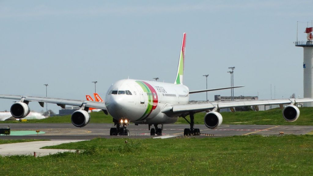 Avião da TAP no Aeroporto Humberto Delgado, em Lisboa