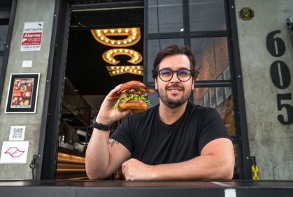 Chef Renato Fecchio, do DCK Burger, deu dicas de onde comer bem em SP