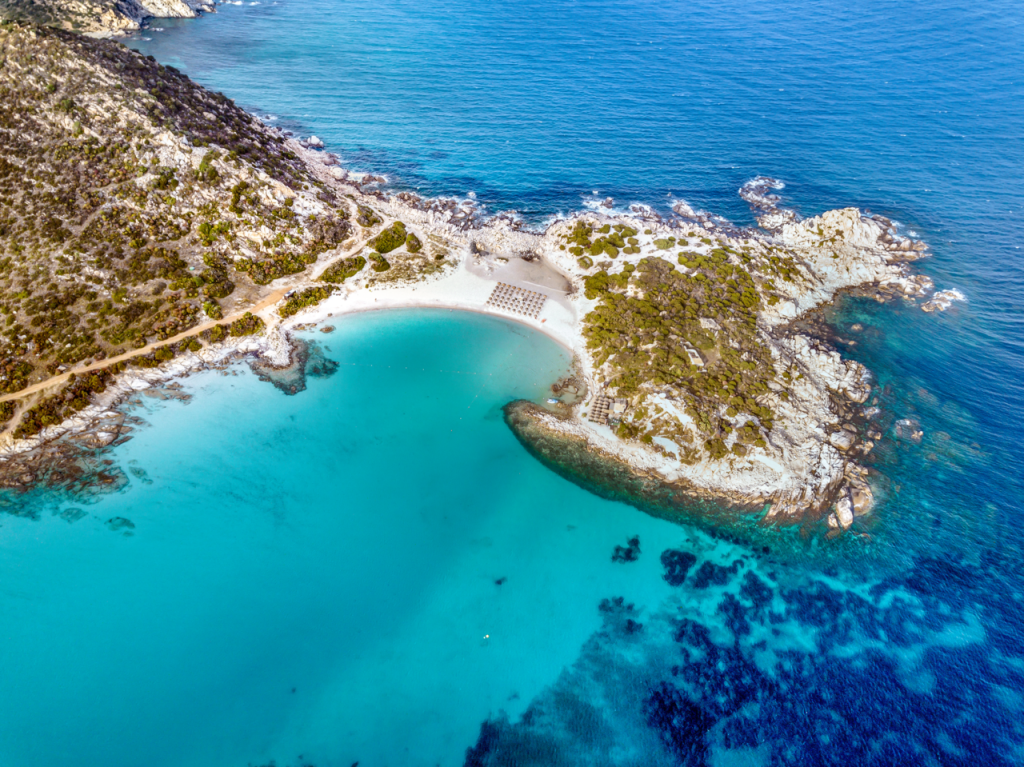 Praia de Punta Molentis, no sul da ilha italiana da Sardenha