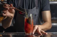 Quem inventou o Bloody Mary? Veja teorias sobre um dos coquetéis mais celebrados