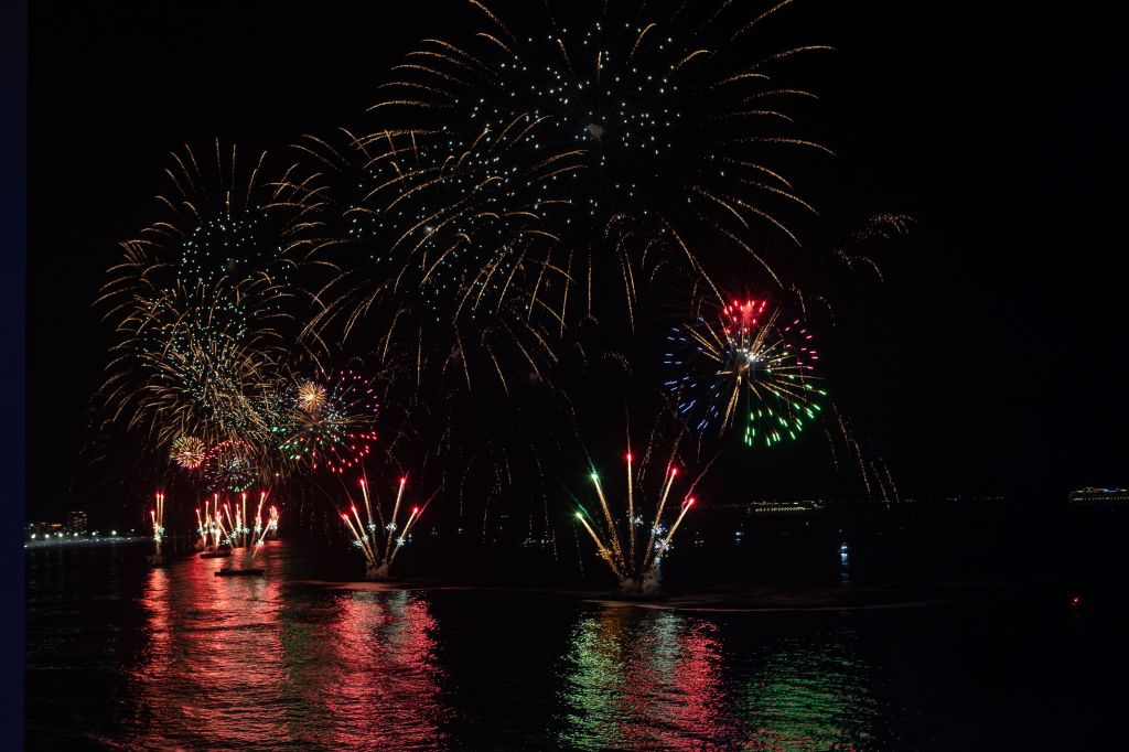 Fogos de artifício no Emiliano Rio