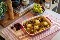 Receita de bacalhau confitado com cerejas frescas do chef Felipe Caputo