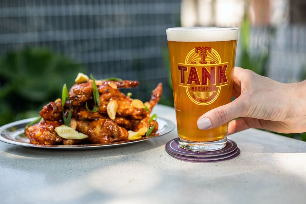 Tank Brewpub - Franfrito e chope