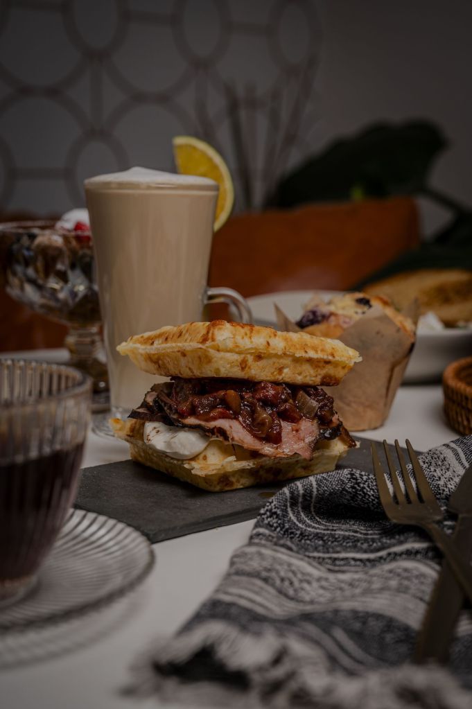 Waffle de pão de queijo ZUZUNELY