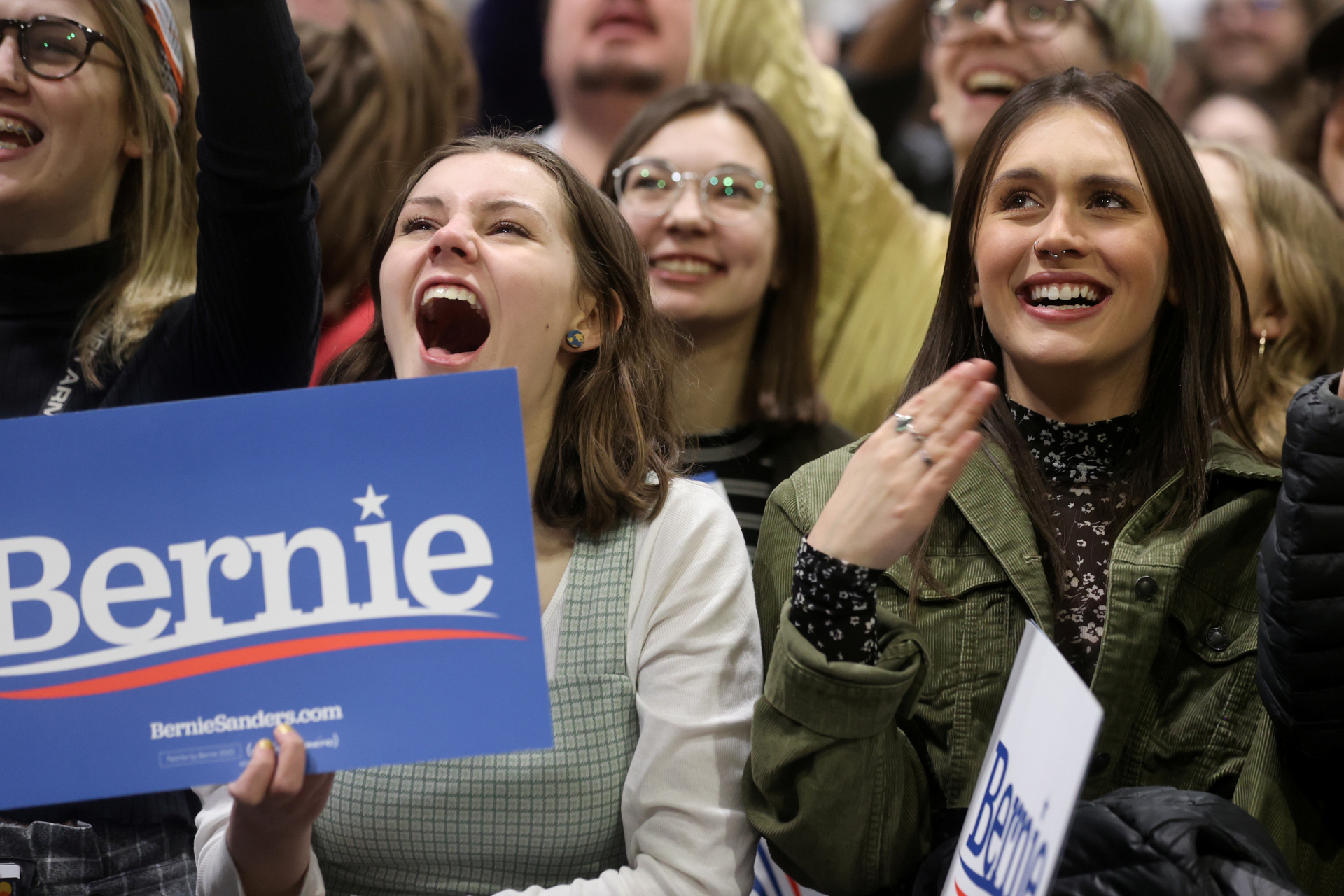 Jovens democratas apoiam Bernie Sanders