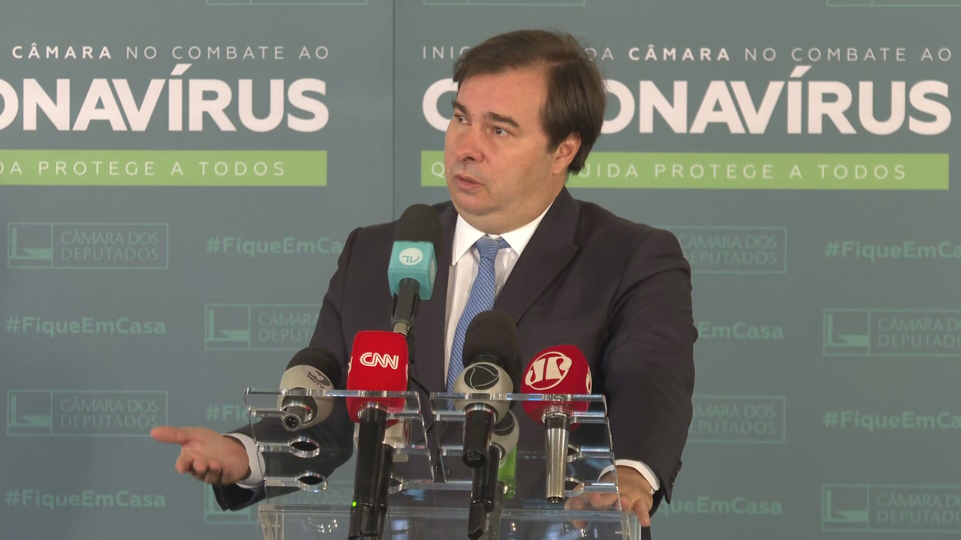 O presidente da Câmara, Rodrigo Maia (DEM-RJ), durante coletiva de imprensa