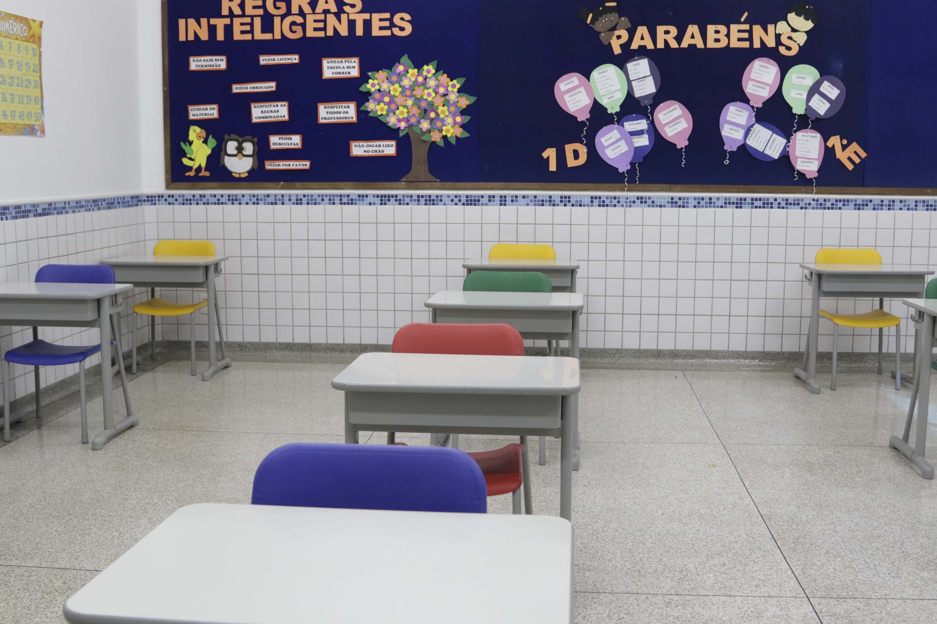 Escola particular em Campinas, São Paulo, se prepara para retomar aulas presenci
