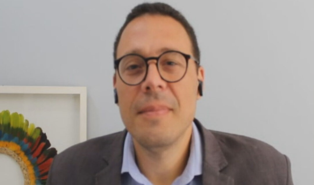O infectologista Júlio Croda, pesquisador da Fiocruz, fala à CNN 