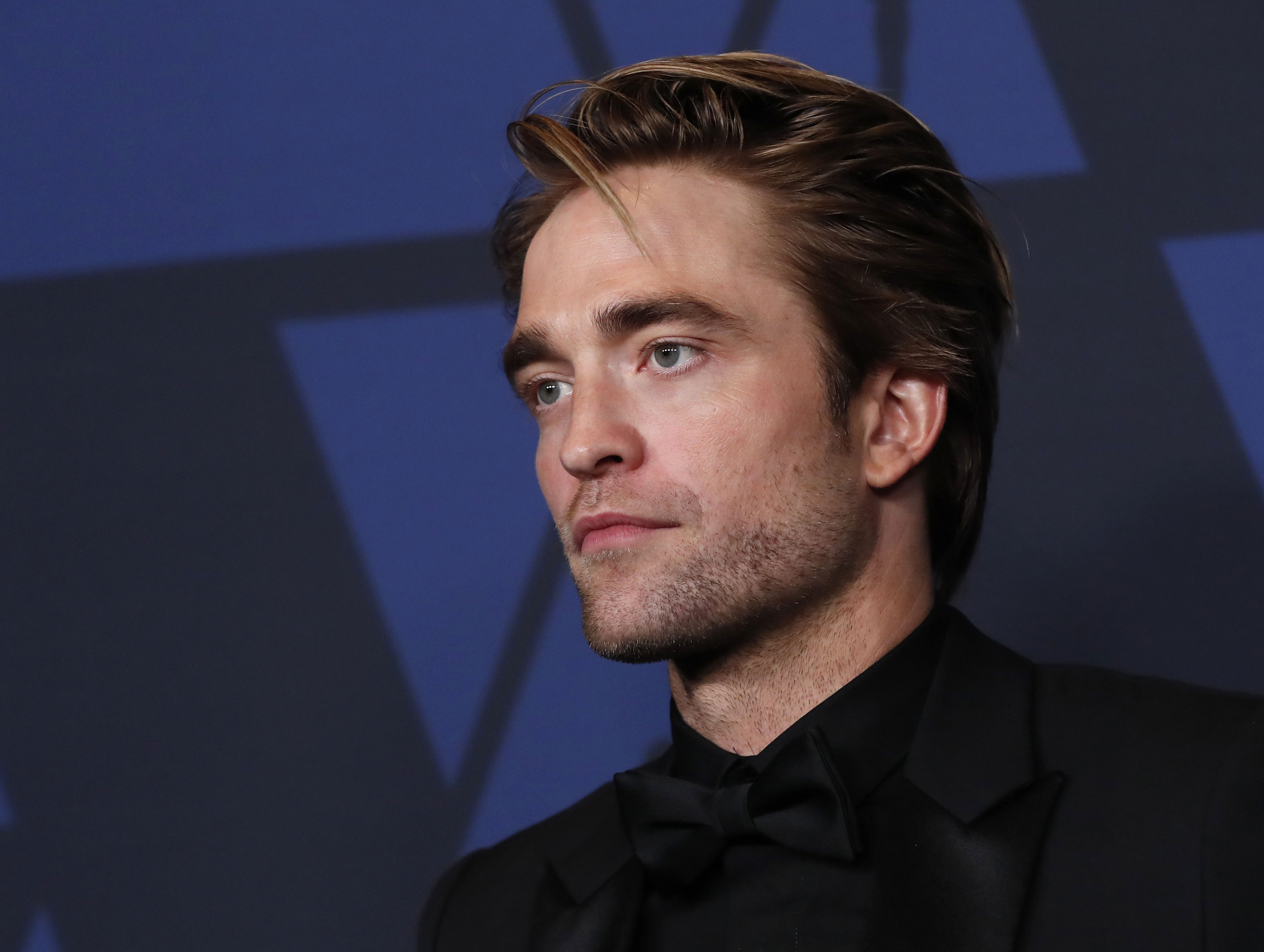 O ator Robert Pattinson em entrega de prêmio em Los Angeles, EUA