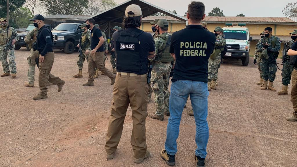 Policiais de Brasil e Paraguai na Operação Status