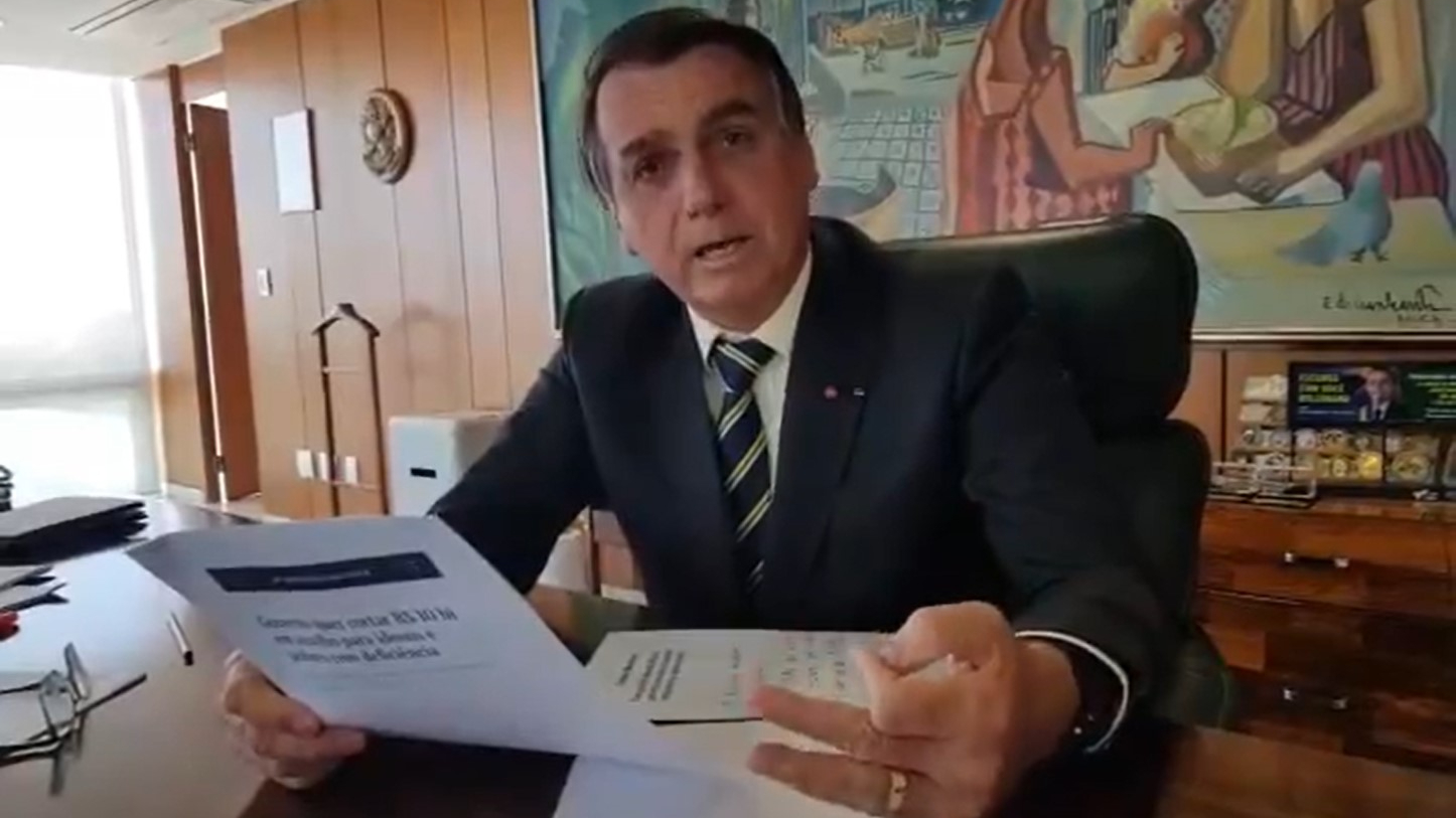 Bolsonaro afirmou em sua redes sociais que não criará mais o Renda Brasil