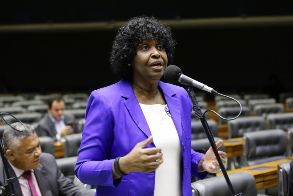 Benedita da Silva será candidata à Prefeitura do Rio de Janeiro pelo PT